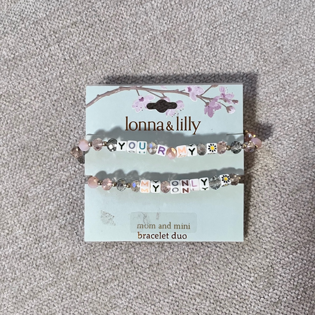 Lonna Lilly Beaded Matching Bracelet Set 17$